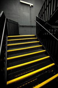black-rubber-mats